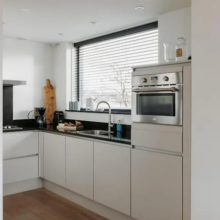 Duinhuis Zee Tatil Evi