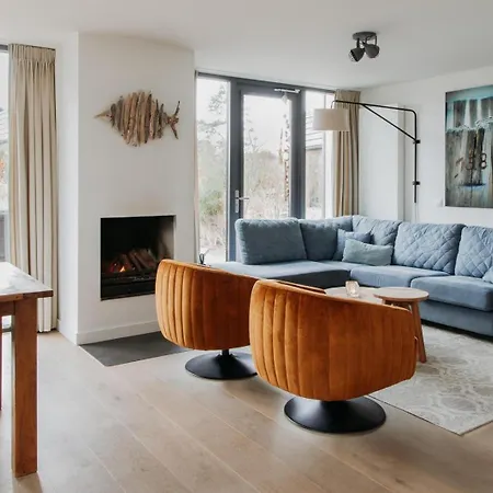 Duinhuis Zee Tatil Evi *